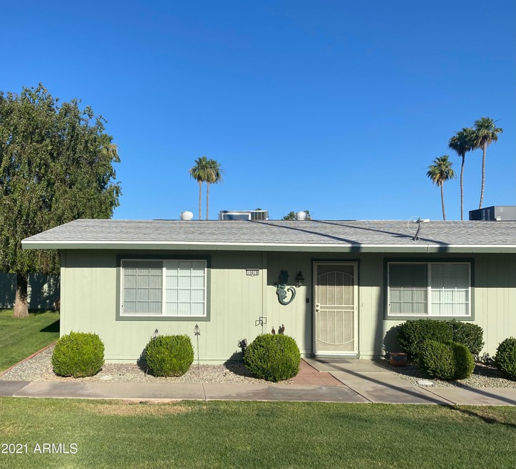 10878 W Santa fe Dr, Sun City, AZ 85351 - photo 1