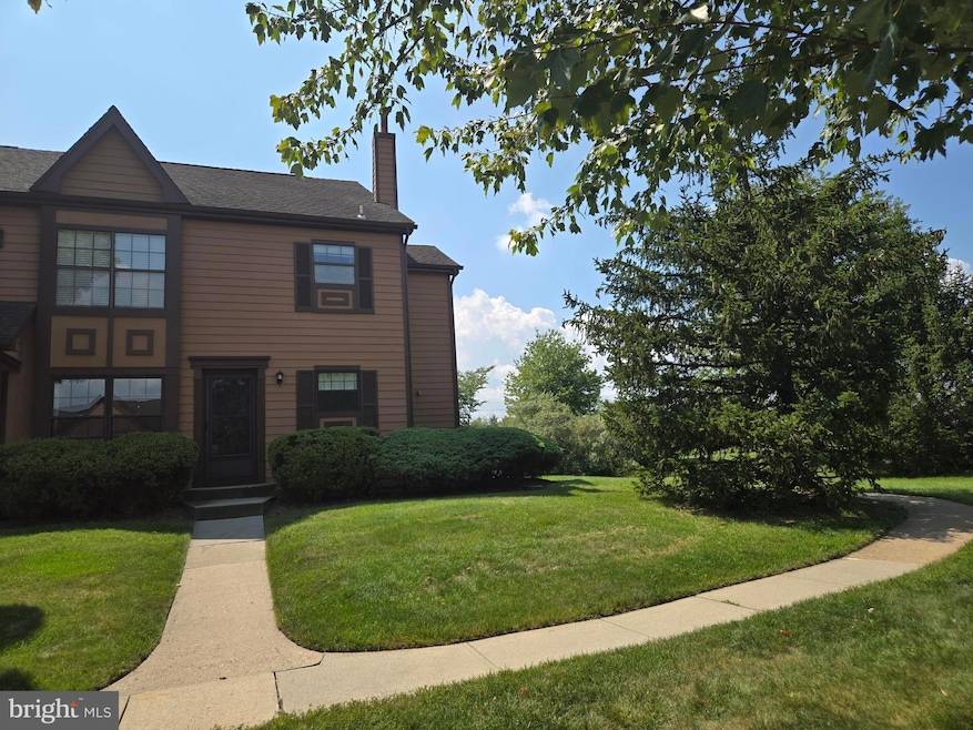 37 Barclay Ct, Lawrence Township, NJ 08648 - photo 1