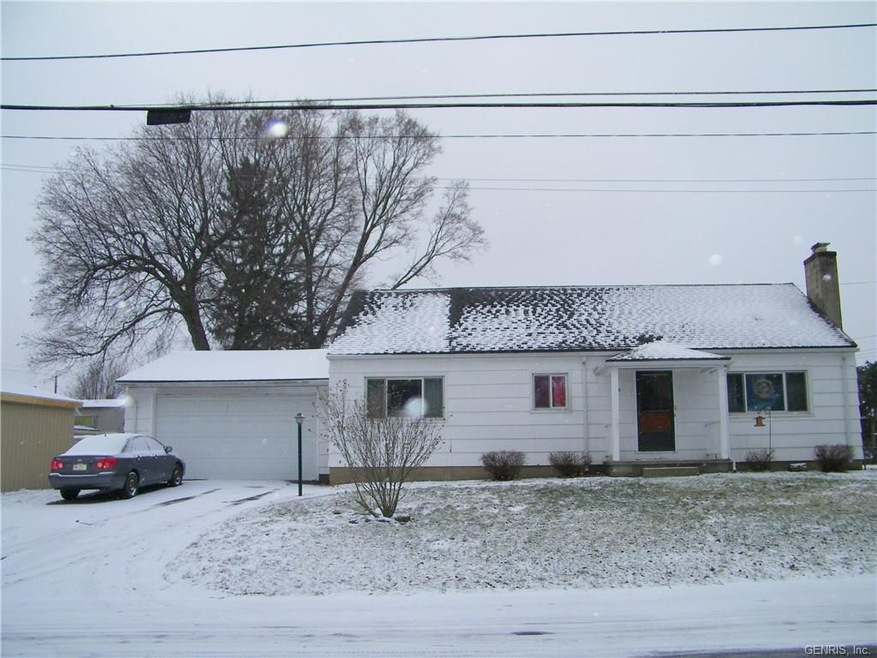 Welcome to 510 W Filbert St which sits on a double