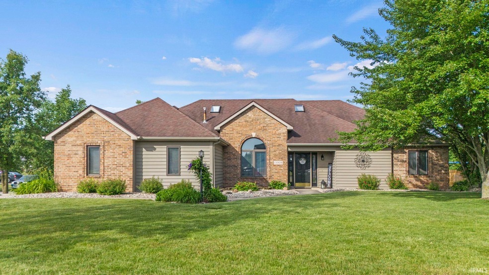 13909 Metea Ct, Leo, IN 46765 - photo 1