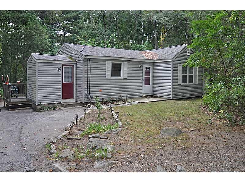 10 Steere Rd, Greenville, RI 02828 - photo 1