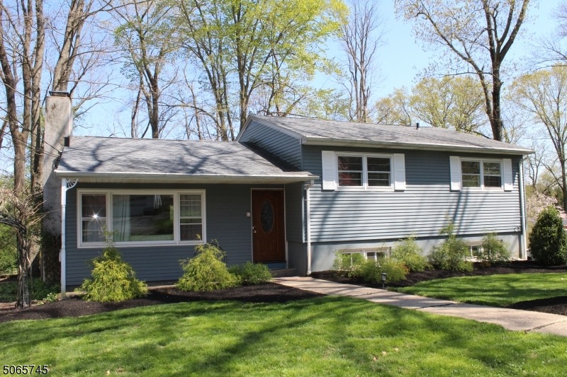 13 Forest Dr, Flemington, NJ 08822 - photo 1