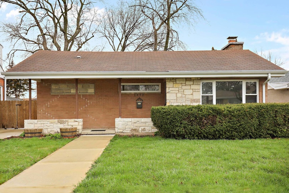1442 Suffolk Ave, Westchester, IL 60154 - photo 1