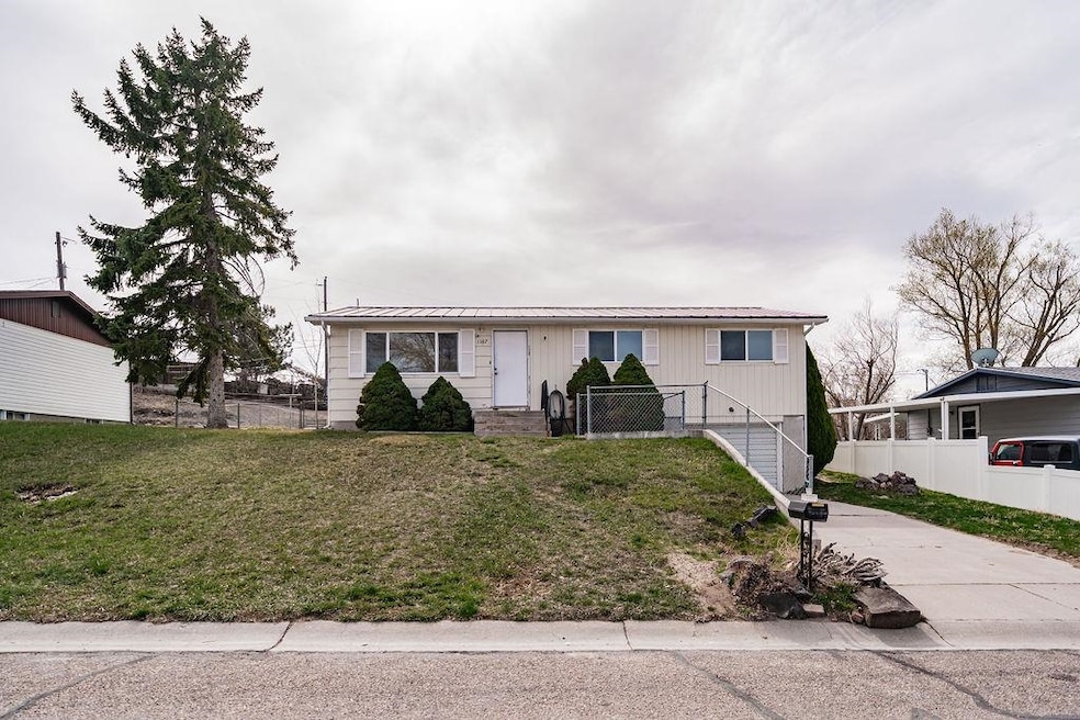 Pending $299,900
