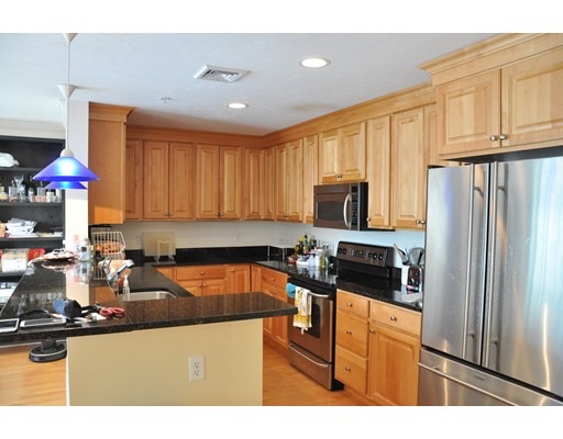 21 Maple St unit G, Canton, MA 02021 - photo 1