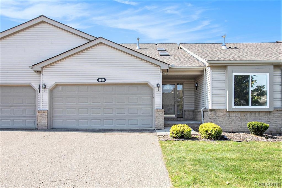 3006 Murray St unit 16, Grand Blanc, MI 48439 - photo 1