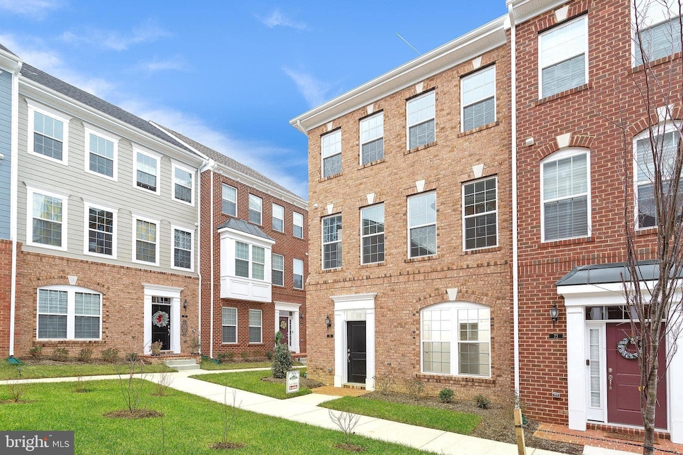 317 Buckeye Cir, La Plata, MD 20646 - photo 1