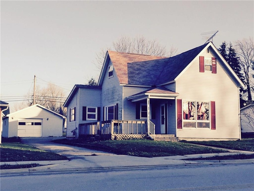 7 N Indiana St, Roachdale, IN 46172 - photo 1