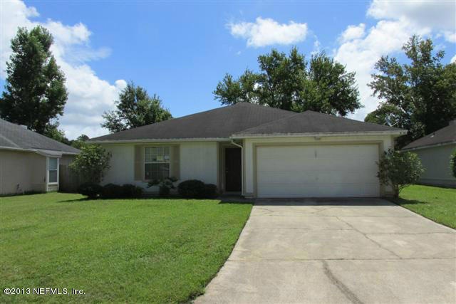 5051 Acre Estates Dr W, Jacksonville, FL 32210 - photo 1