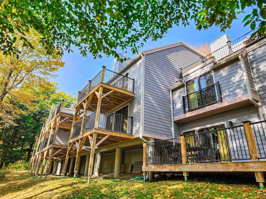 105 Williams Ln unit E, Quechee, VT 05059 - photo 1