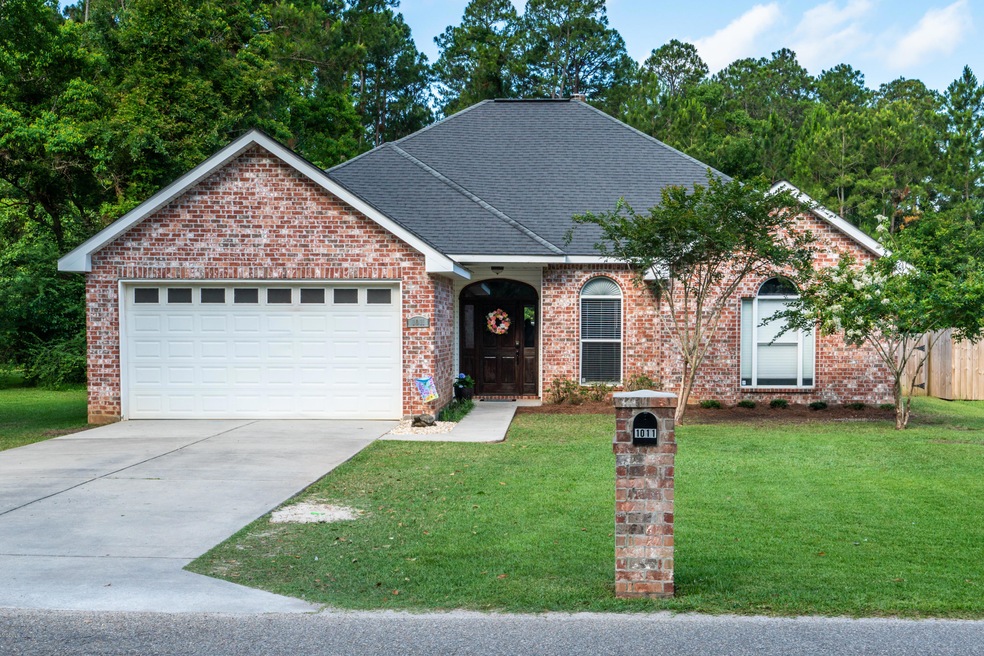1011 N Wright Ave-4