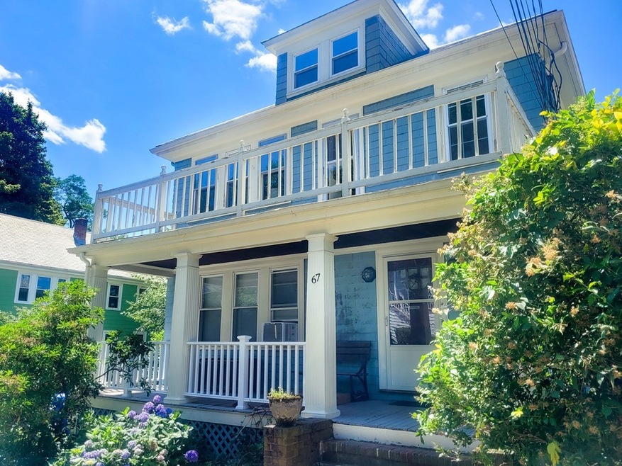 65 S Crescent Circuit unit 1, Brighton, MA 02135 - photo 1