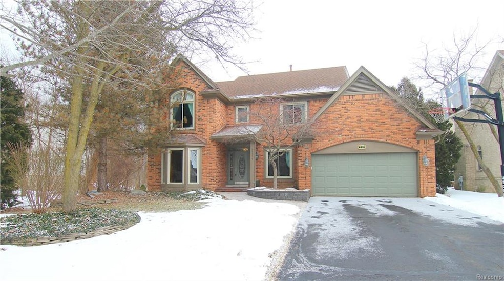 6082 Mission Dr, West Bloomfield, MI 48324 - photo 1