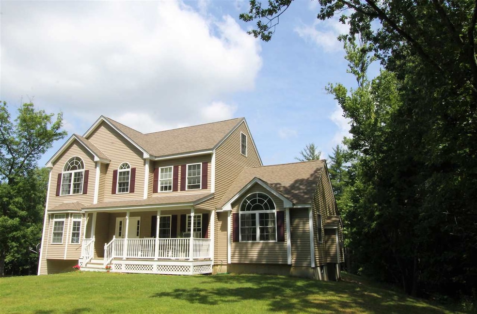 5 Nordic Wood Ln, Newton, NH 03858 - photo 1