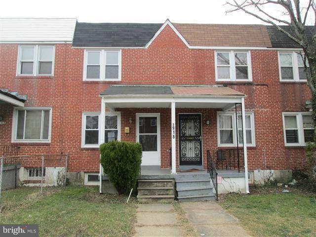2913 Edgecombe Cir S, Baltimore, MD 21215 - photo 1