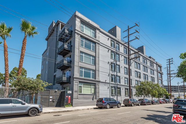 Beacon Lofts unit 408, Los Angeles, CA 90013 - photo 1