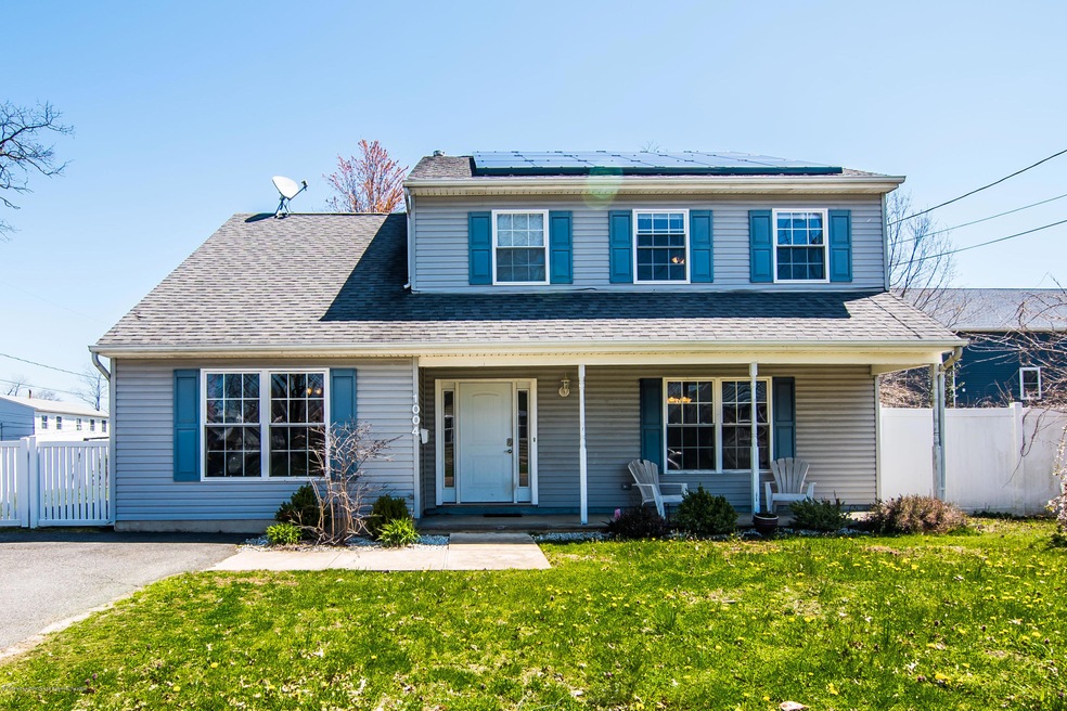 1004 Shore Rd