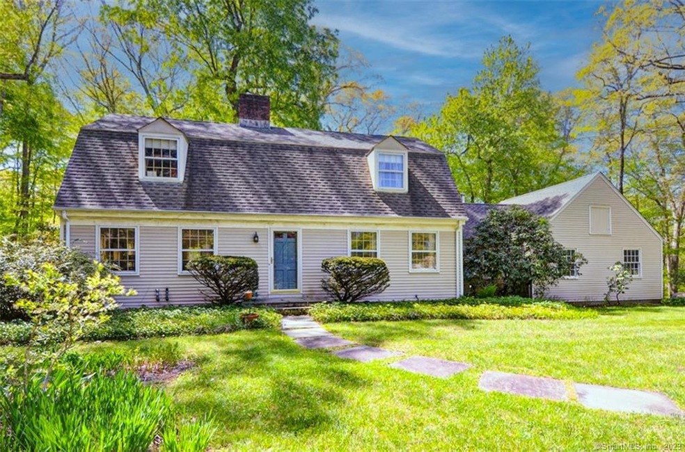 5 Dewal Ct, Norwalk, CT 06851 - photo 1