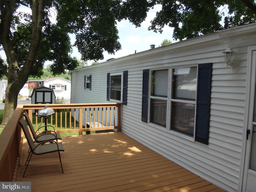 270 W Uwchlan Ave unit 21, Downingtown, PA 19335 - photo 1