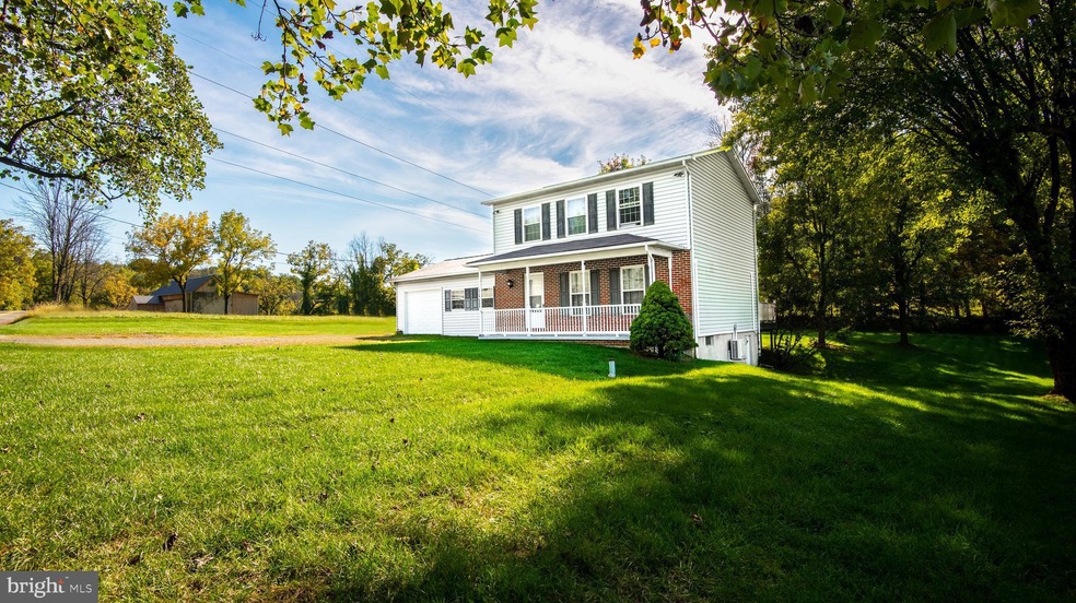 209 Washington Rd, Bechtelsville, PA 19505 - photo 1