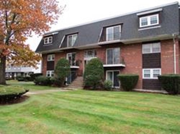 23 Pilgrim Cir unit B, Methuen, MA 01844 - photo 1