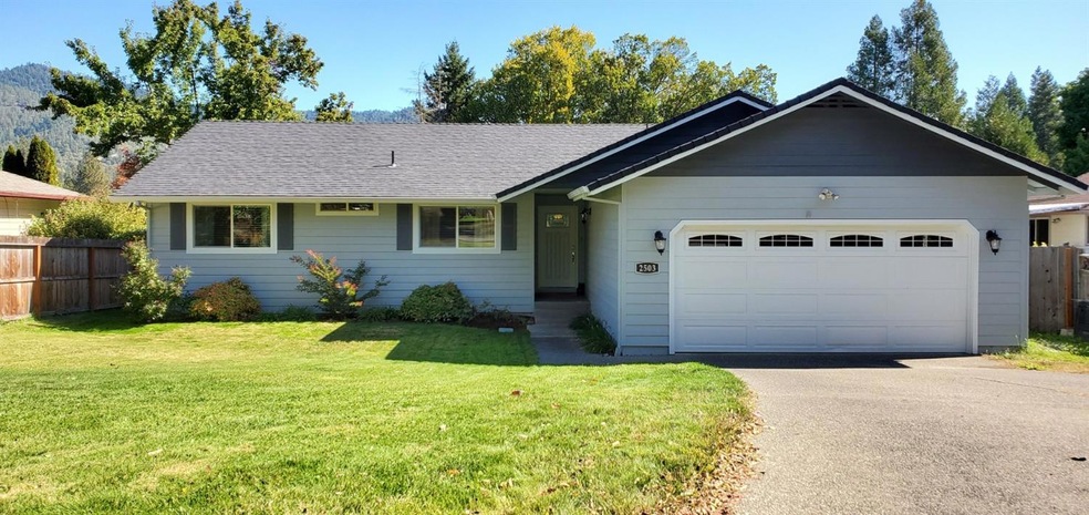 2503 NW Lassen Way, Grants Pass, OR 97526 - photo 1