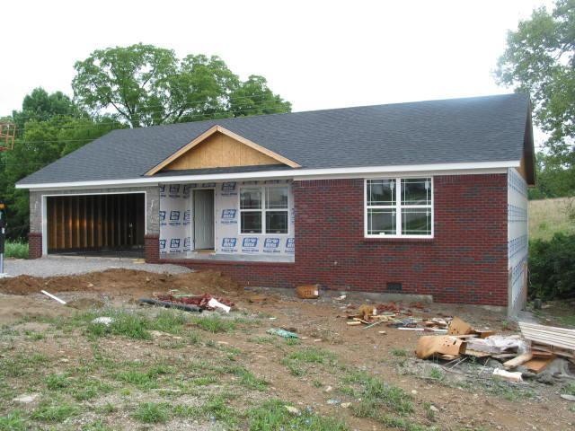 1100 Alexandria Dr, Lawrenceburg, KY 40342 - photo 1