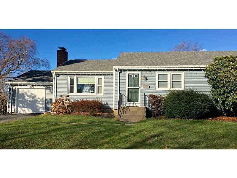 2 James St, Middletown, RI 02842 - photo 1