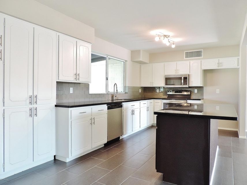 5 Kitchen 2