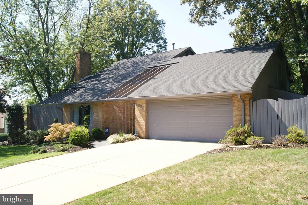 5360 Black Oak Dr, Fairfax, VA 22032 - photo 1