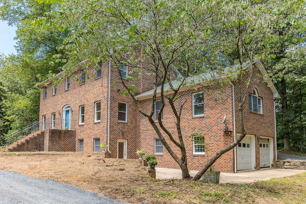 Sold $690,000 • Co-Listing Agent