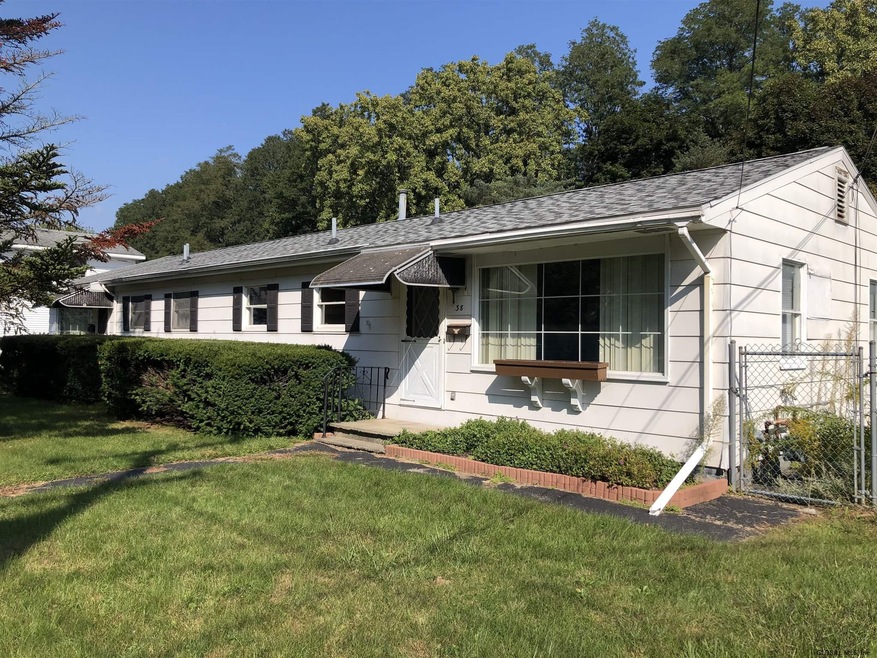 38 5th St, Schenectady, NY 12302 - photo 1