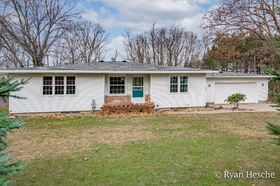 490 S Nevins Road-5