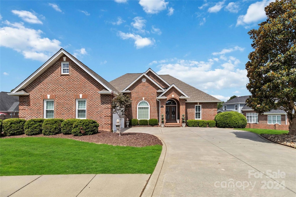 106 Plantation Ct, Shelby, NC 28150 - photo 1