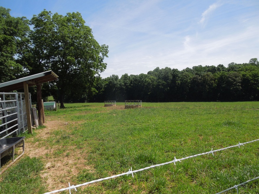 581 Fredonia Rd, Manchester, TN 37355 - photo 1