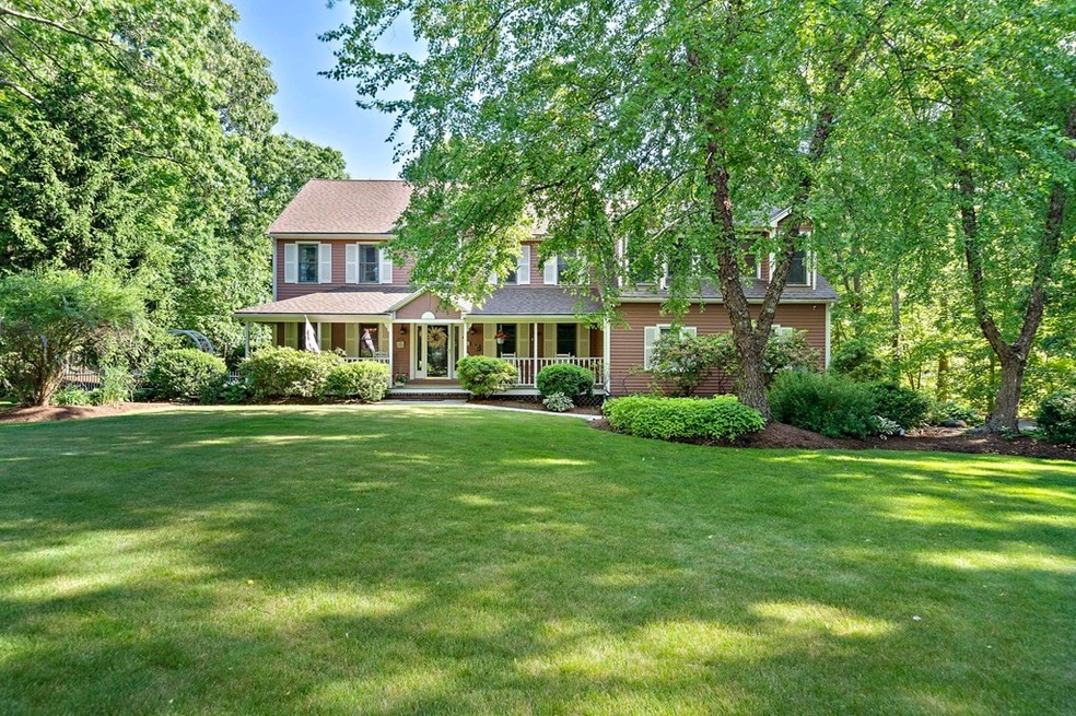 45 Comstock Dr, Wrentham, MA 02093 - photo 1