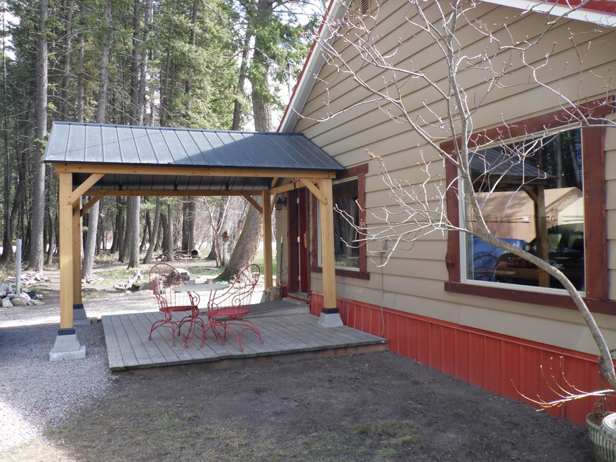 7085 HWY 2