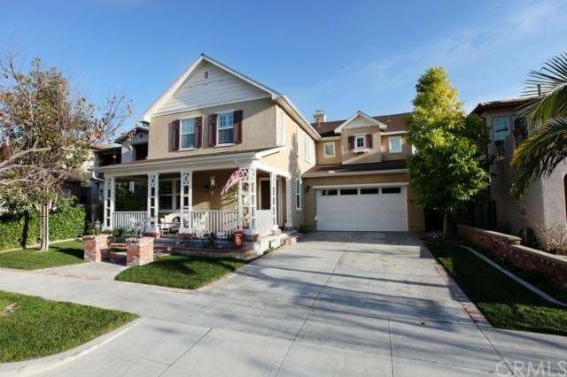 Great curb appeal with long driveway