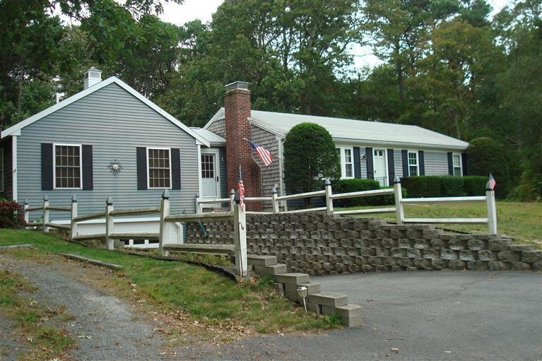 119 Cranberry Ln, South Yarmouth, MA 02664 - photo 1