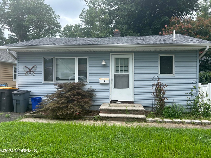 13 Middlesex Ave, Keyport, NJ 07735 - photo 1