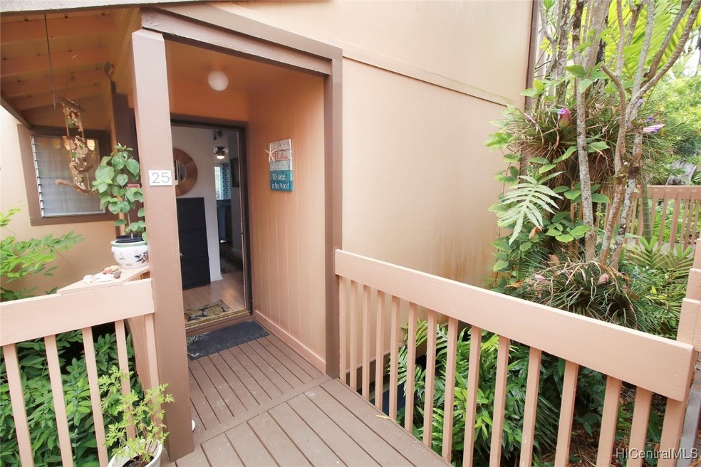 Front Entry steps from tandem parking