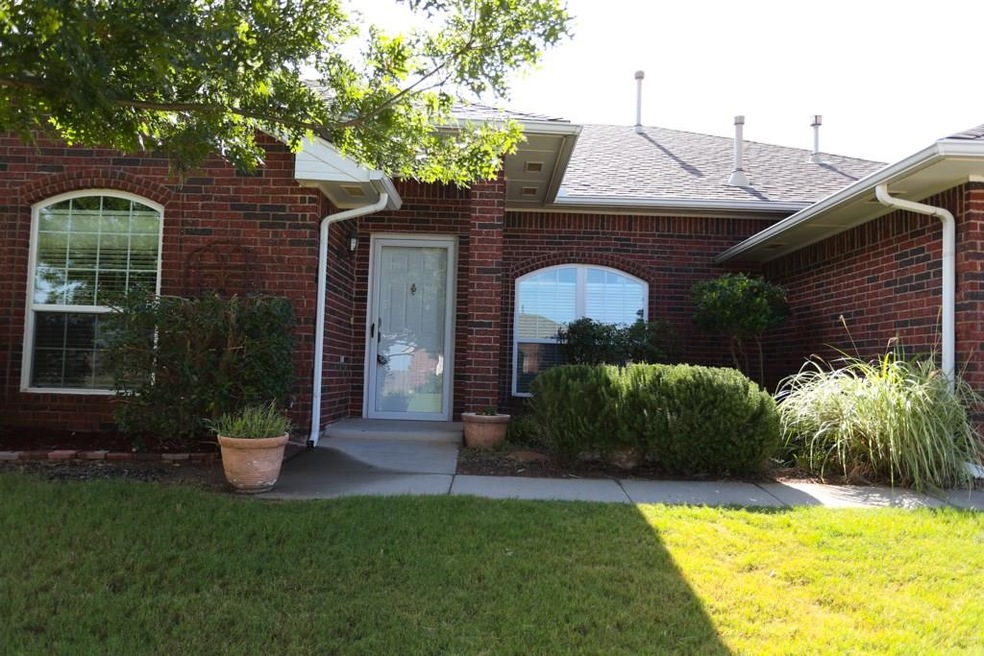 4401 Spotted Owl Cir, Norman, OK 73072 - photo 1