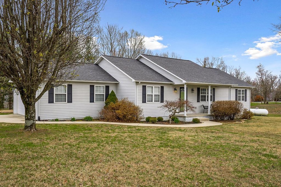 1440 Howell Ln, Cookeville, TN 38506 - photo 1