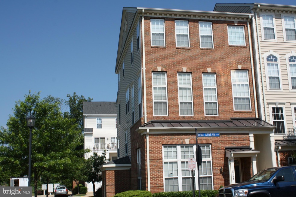 24768 Stone Station Terrace unit 201, Stone Ridge, VA 20105 - photo 1