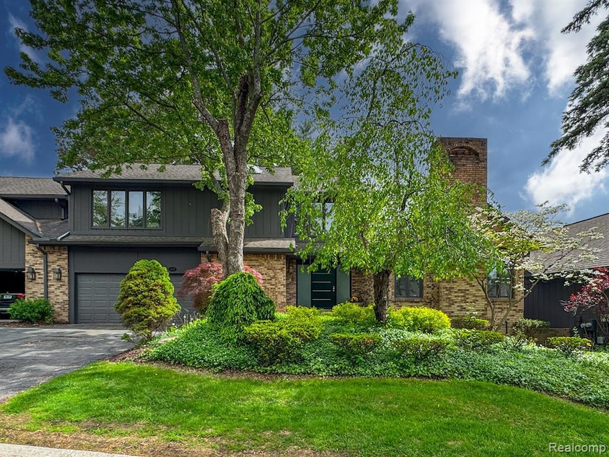 Welcome to 1915 Pine Ridge Lane
