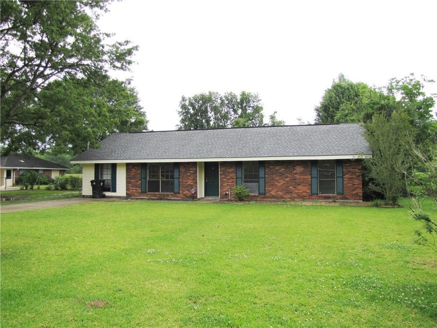 17361 Vutera Dr, Hammond, LA 70403 - photo 1