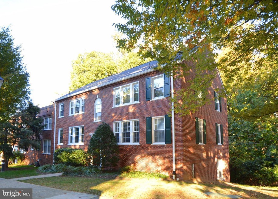 1901 N Rhodes St unit 44, Arlington, VA 22201 - photo 1