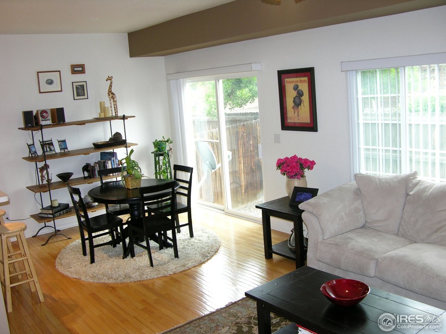 12105 E 2nd Dr, Aurora, CO 80011 - photo 1