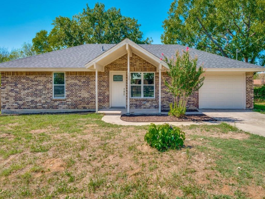 705 N Avenue B, Springtown, TX 76082 - photo 1