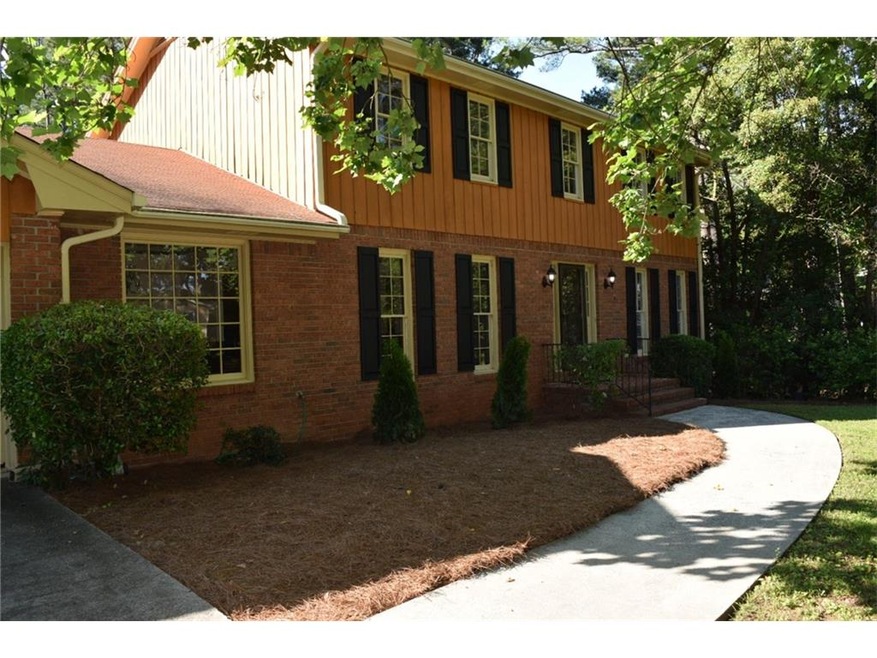 4177 Signal Ridge SW, Lilburn, GA 30047 - photo 1